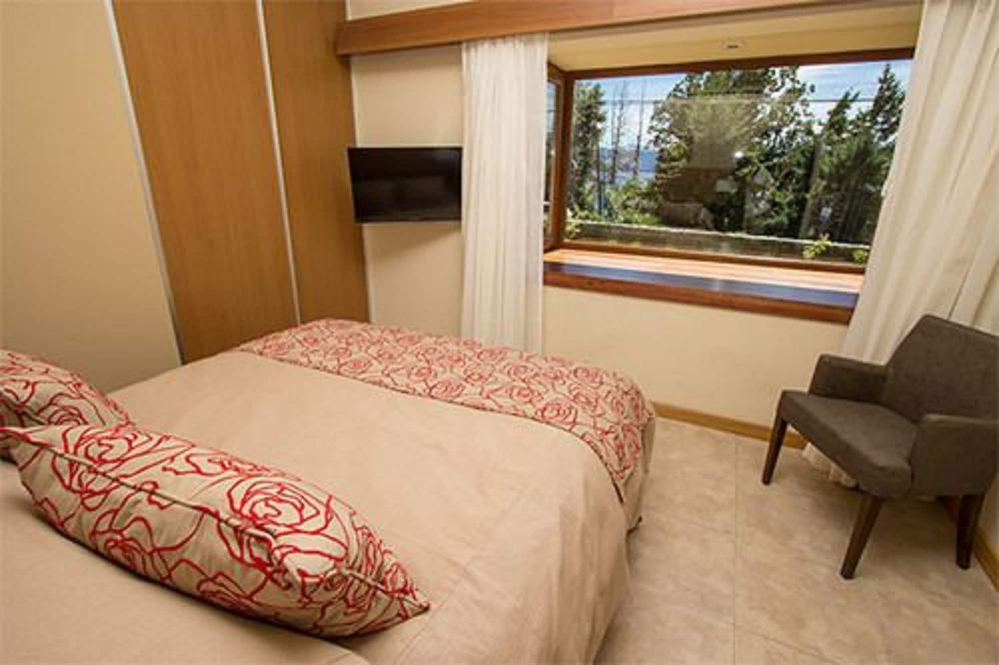 Los Robles Apart & Spa San Carlos de Bariloche Esterno foto