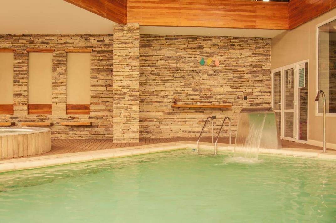 Los Robles Apart & Spa San Carlos de Bariloche Esterno foto