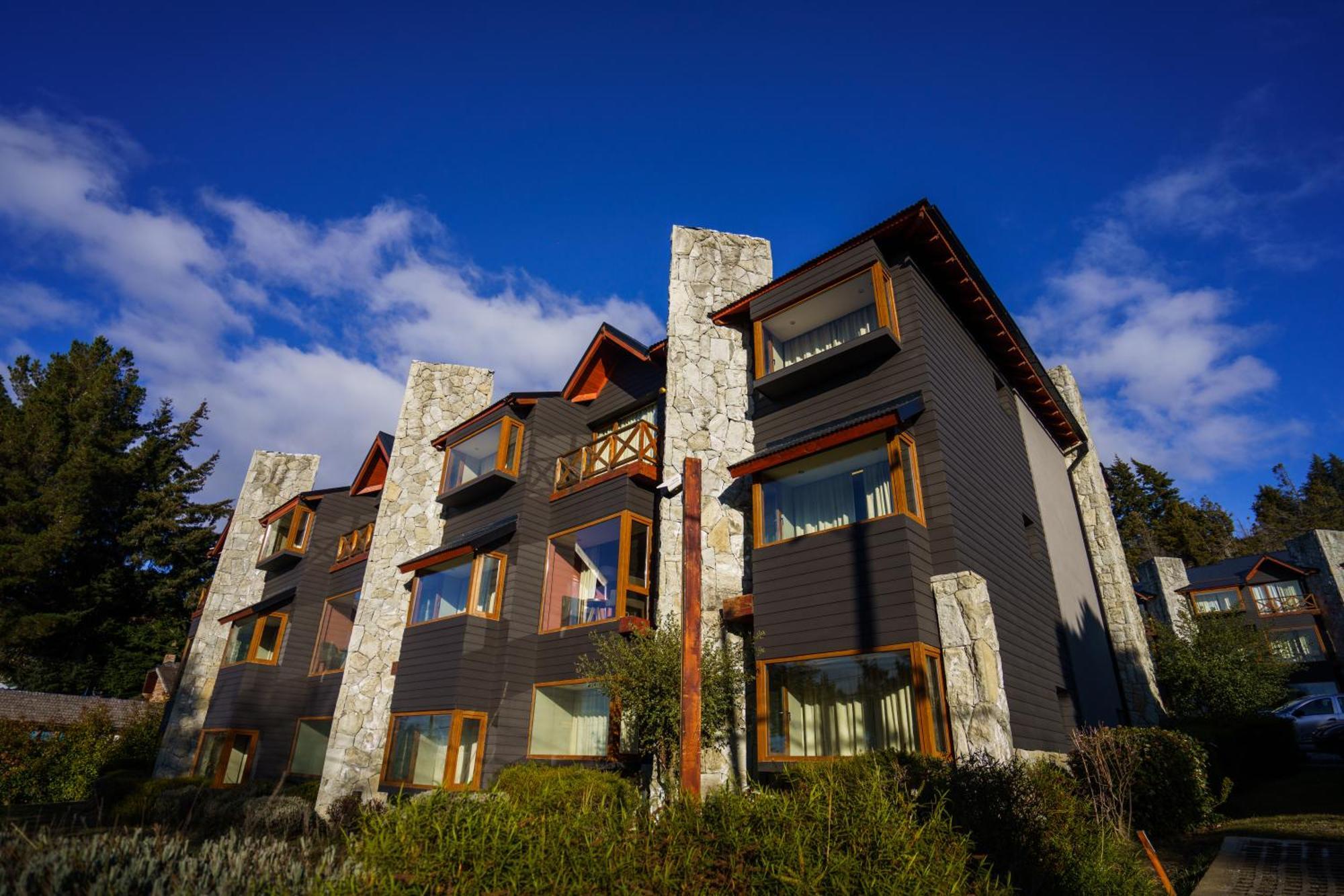 Los Robles Apart & Spa San Carlos de Bariloche Esterno foto